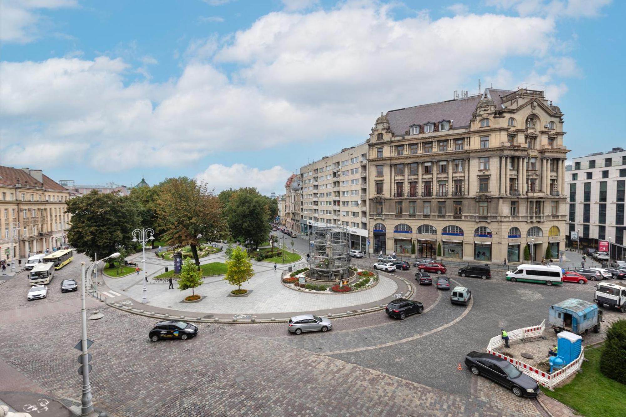 Jam Apartments Lviv Exteriör bild